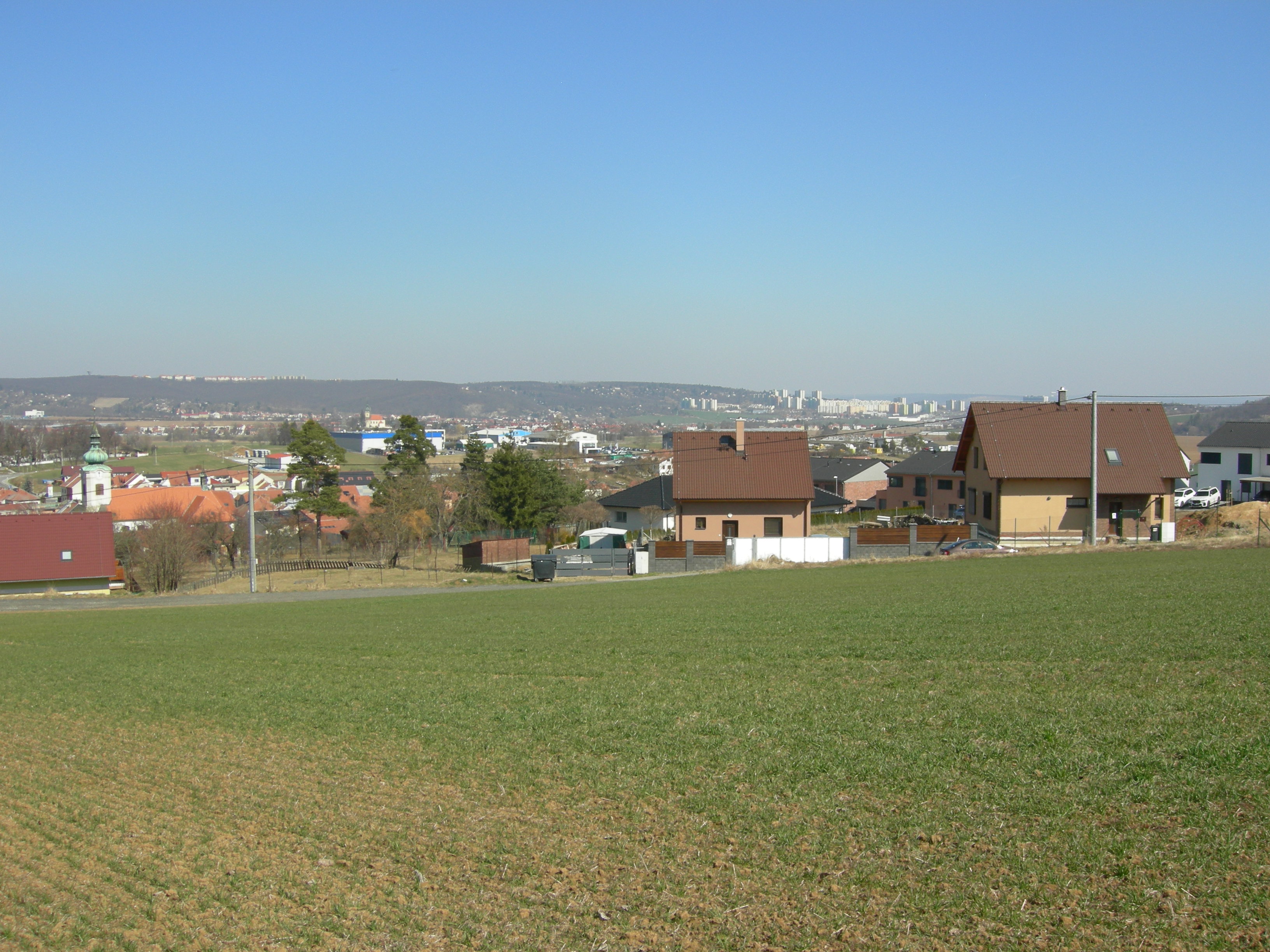 Prodej pozemku 4.374 m2 Střelice u Brna