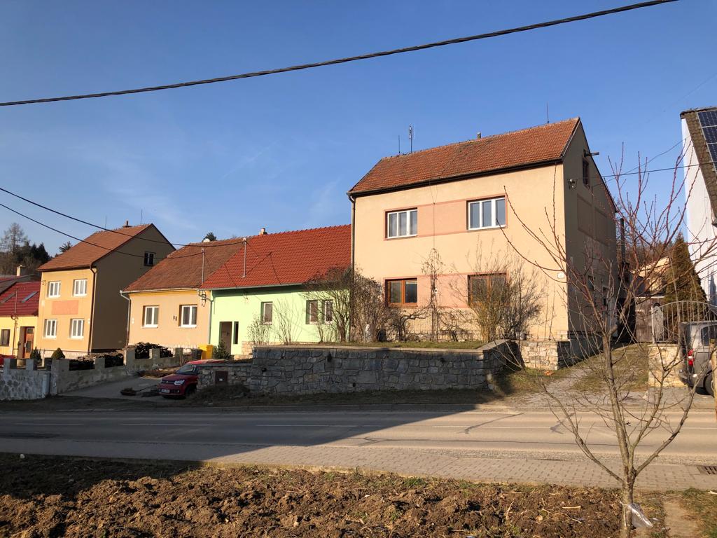 RD 5+2 Ochoz u Brna, CP 1.448 m2, zahrada, sklep