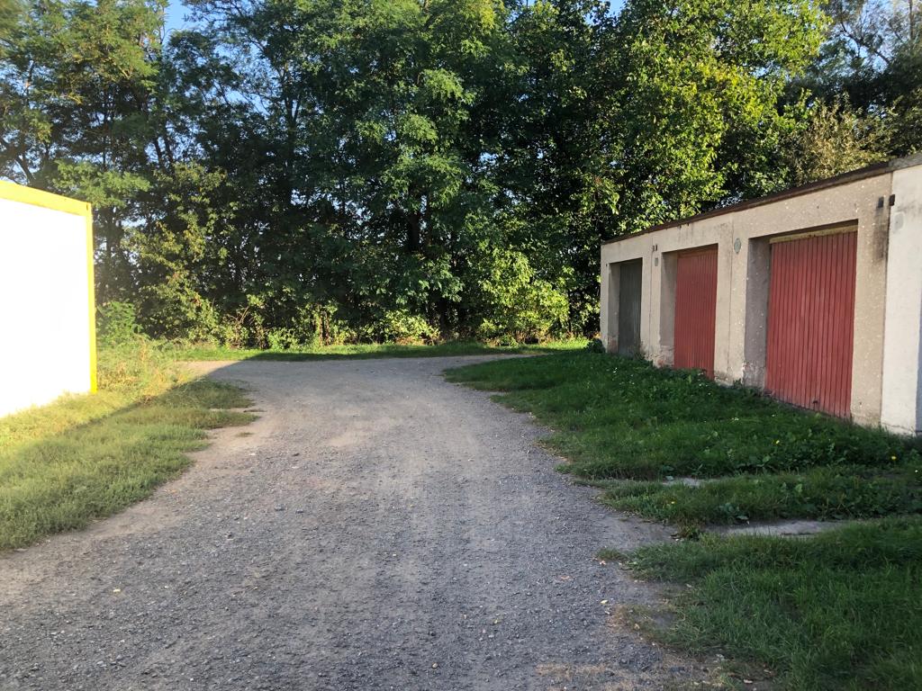 Prodej garáže 20m2 Hostěrádky-Rešov