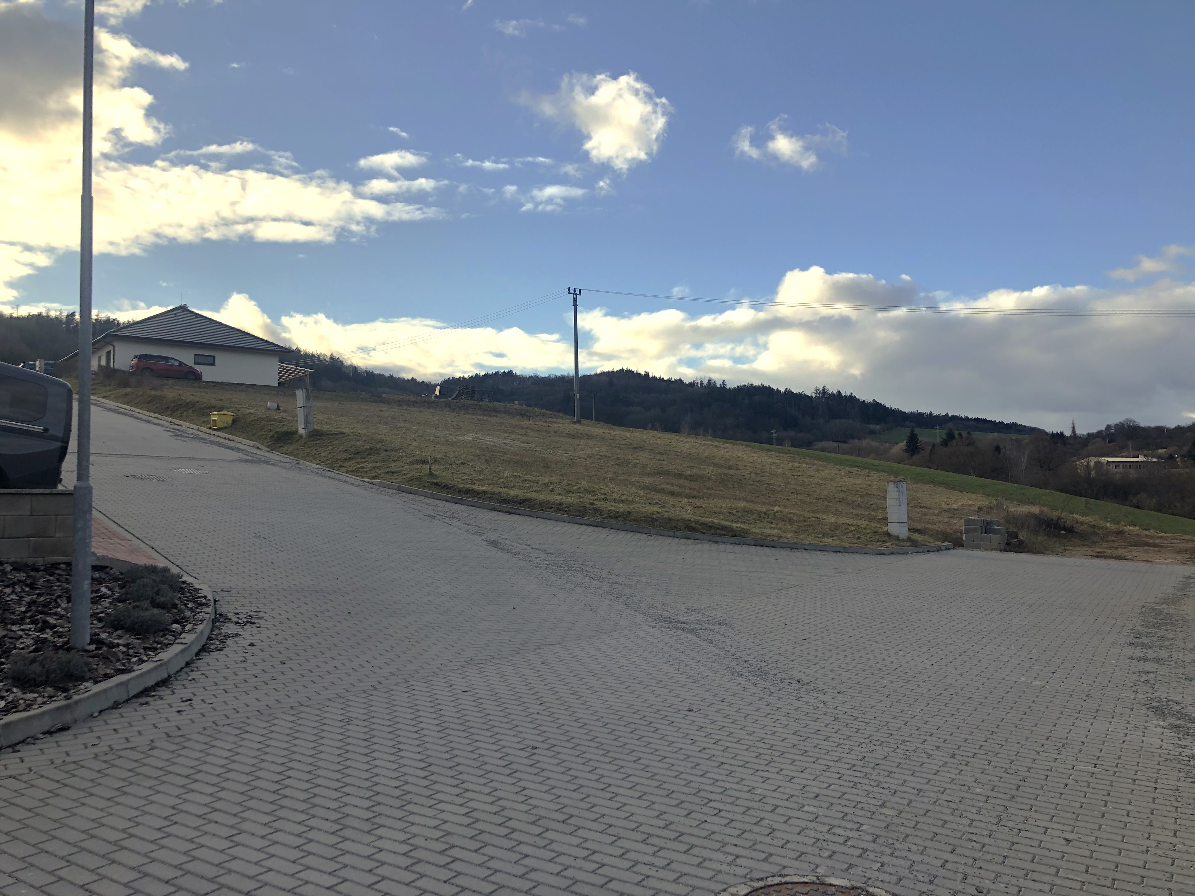 Prodej stavebního pozemku,  CP 1.044 m2, Lomnice u Tišnova