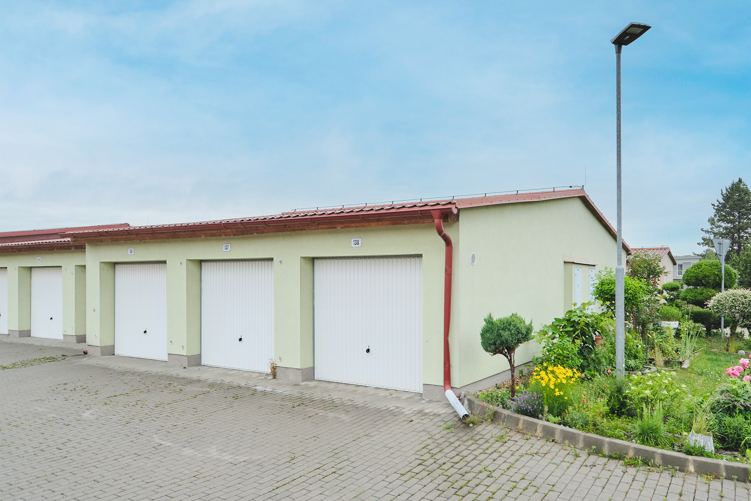 Garáž 19 m2, Sokolnice